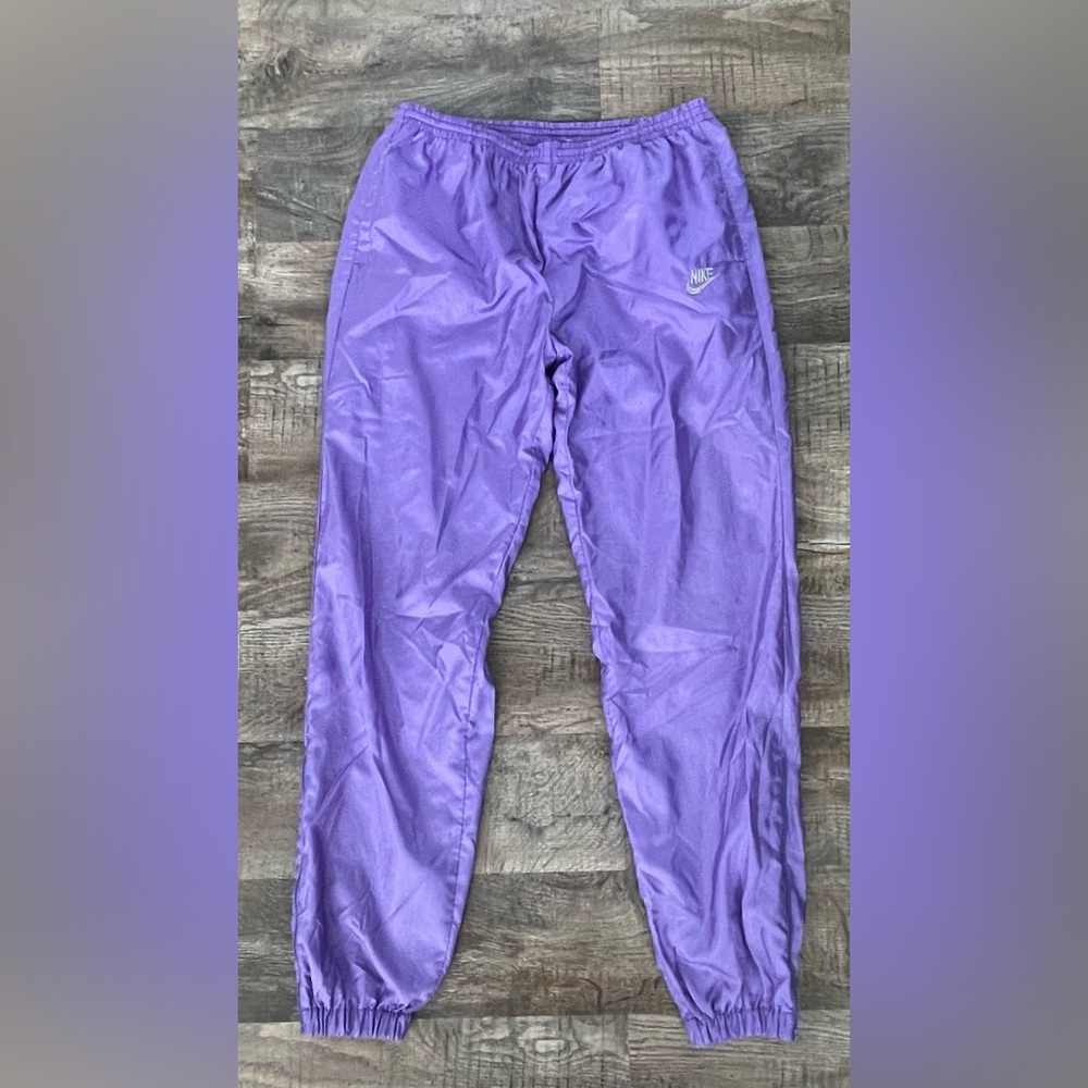 Women’s Nike Retro Nylon Jogging Pants (XL)